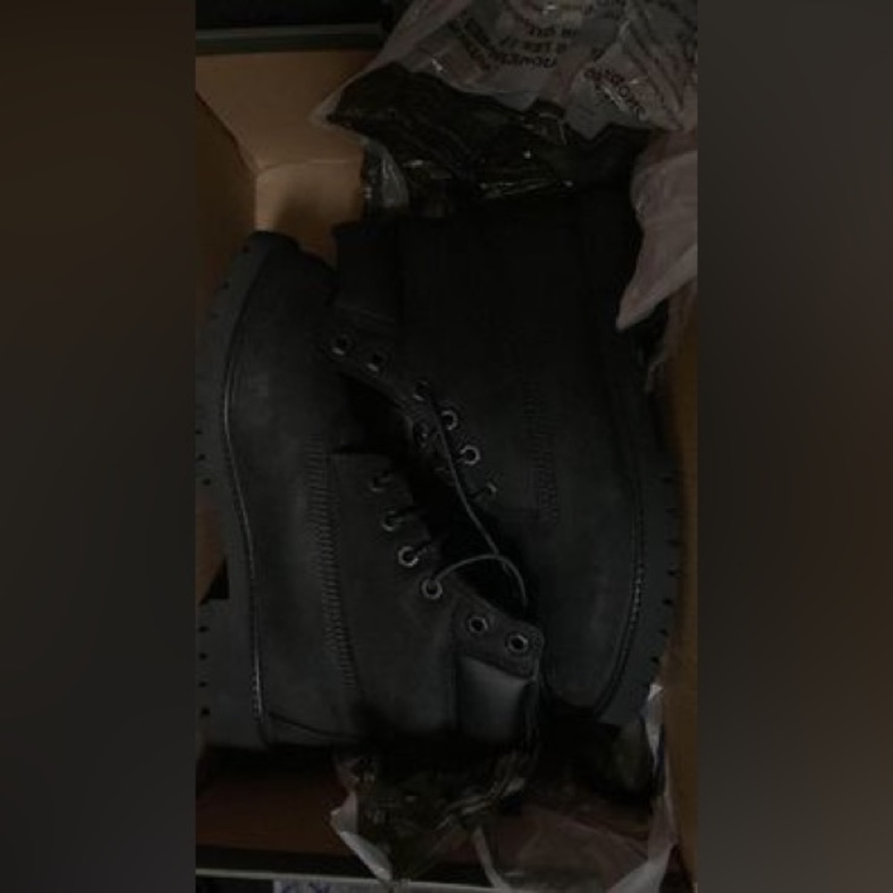 BLACK TIMS